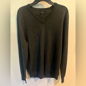 J Crew Men's LT grey merino wool V-neck sweater A851